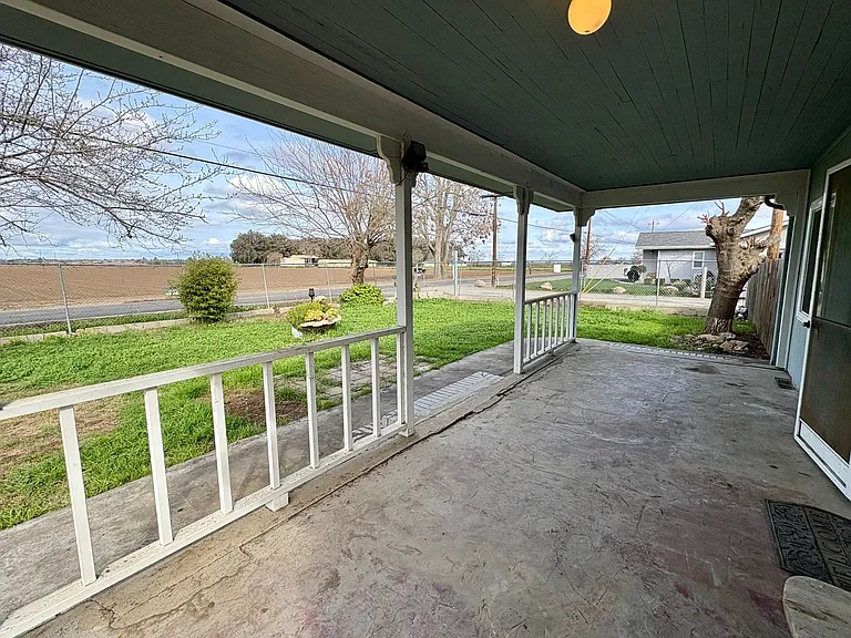 3320 Concord Ave — Photo 4