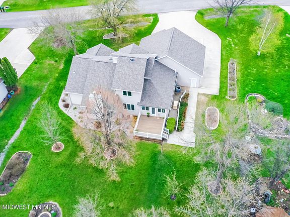 3rd image of 4808 Crystal Creek Dr