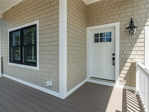 3rd image of 15 Hampton Rd #20