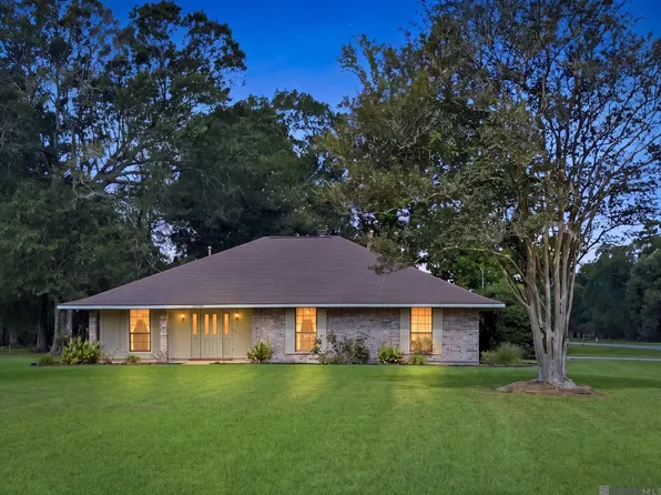 13525 Palomino Dr, Greenwell Springs, LA 70739