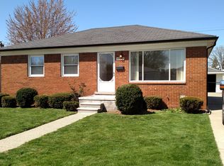 17095 Bell Ave, Eastpointe, MI 48021