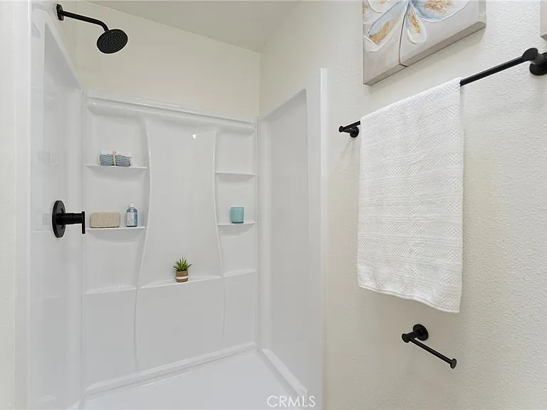 125 N Allen Ave #125 — Photo 5