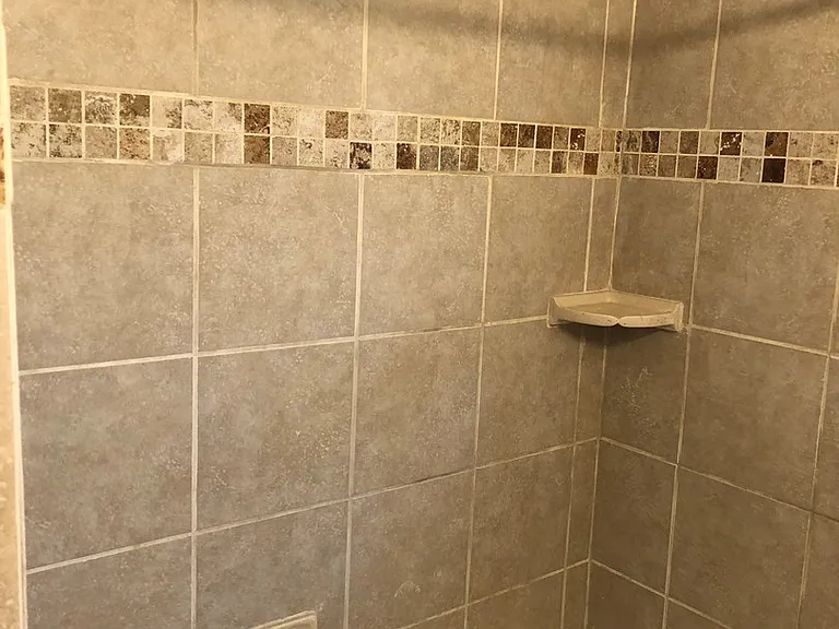 1010 Green Valley Rd SW — Photo 14