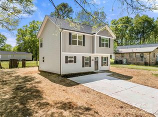 505 E Robinson St, Dallas, NC 28034