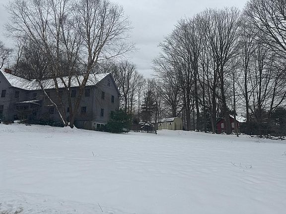 2nd image of 7 Glenvue Dr N