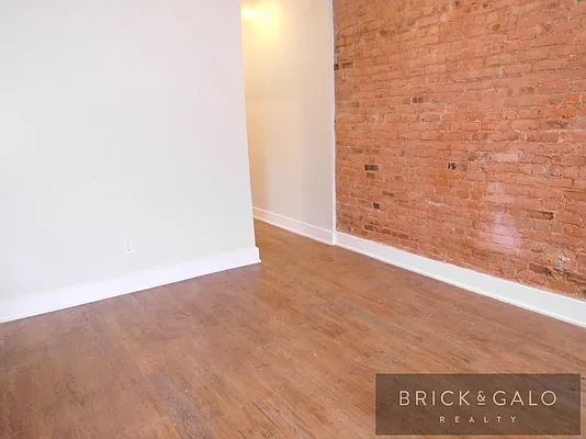 Rented by BRICK & GALO REALTY CORP | media 19