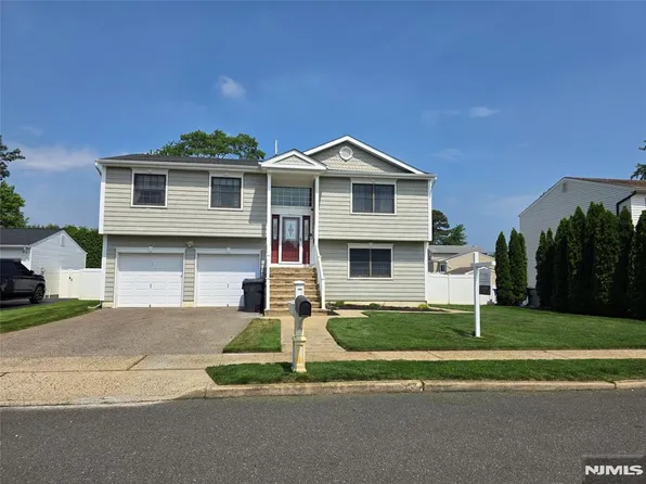 558 Mark Dr, Brick, NJ 08723