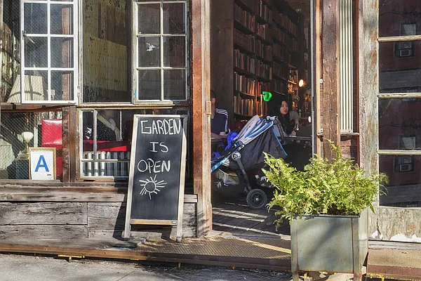 Rented by MNS | media 19