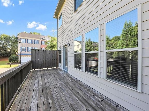 4th image of 397 Williamson St SE #415