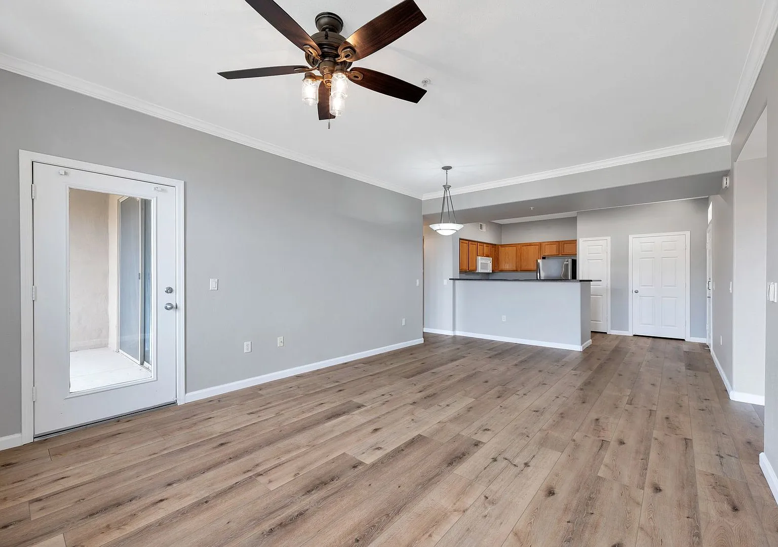 Upscale Condo in Highly Desirable Edge at Grayhawk! Available Now. — Photo 1
