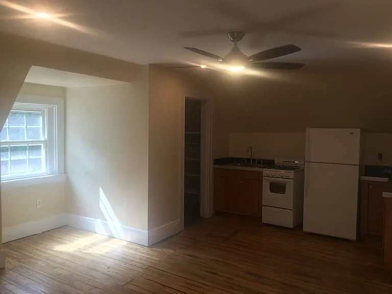 721 Chislett St — Photo 18