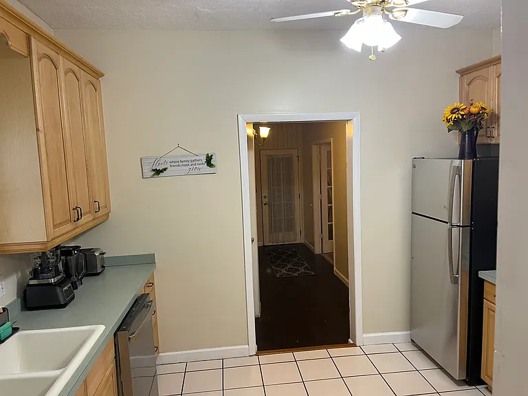 204 E Jean St — Photo 19