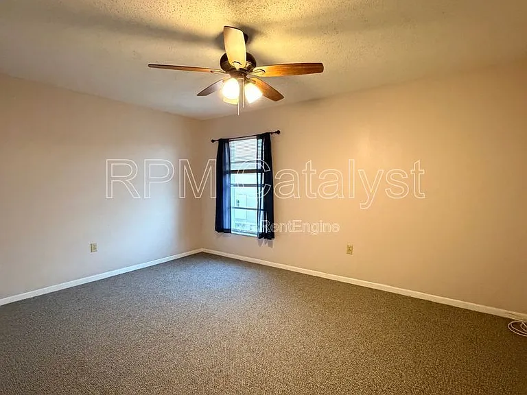 255 Capri Cir N #7 — Photo 15