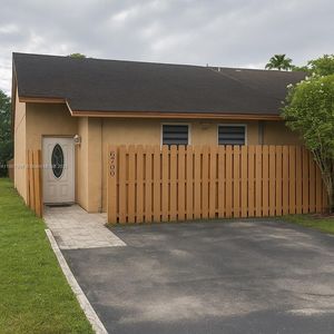 6700 NW 190th St, Hialeah, FL, 33015
