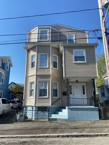 78 Swift St, New Bedford, MA, 02740