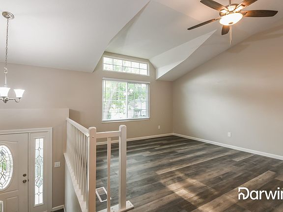 5th image of 5835 Beaufort Ln