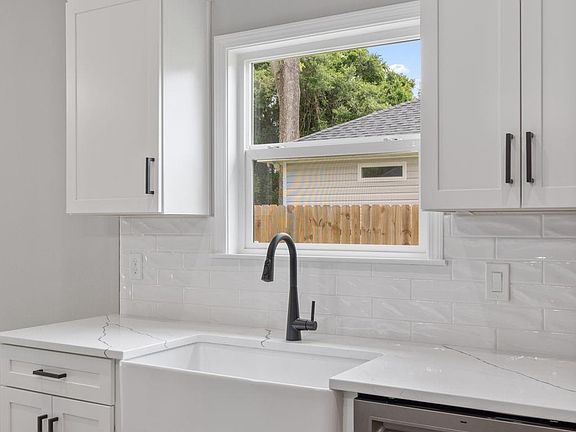 4th image of 3318 Bob Tolbert Rd