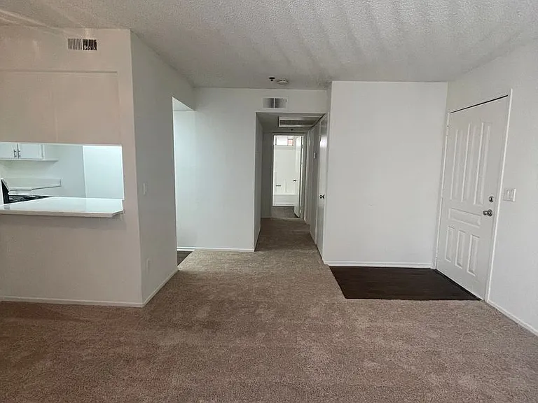 380 N Catalina Ave #1 — Photo 22