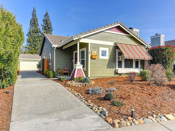 5th image of 492 Parker Dr