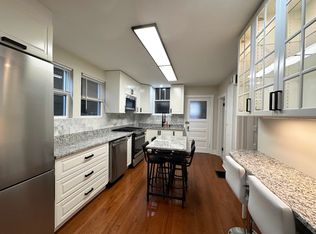 3221 S Green St, Chicago, IL 60608
