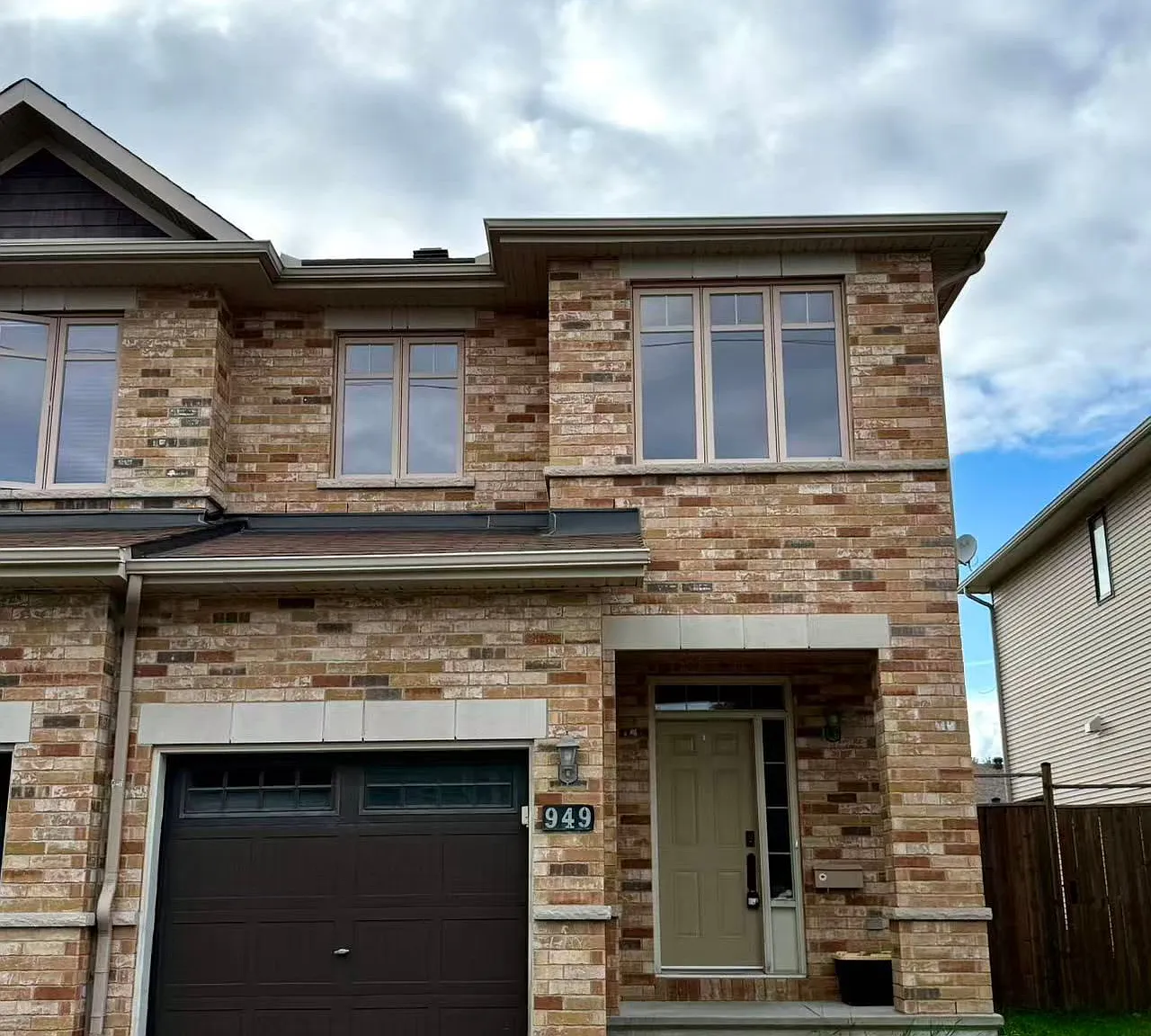 3 bed, $2,680 — Photo 1