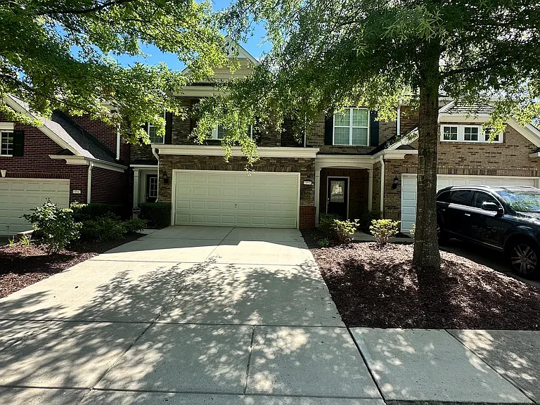 15551 Canmore Ln — Photo 2