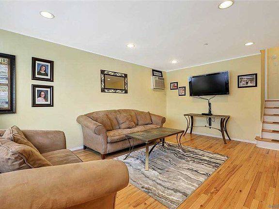 2nd image of 127 Washington Ave