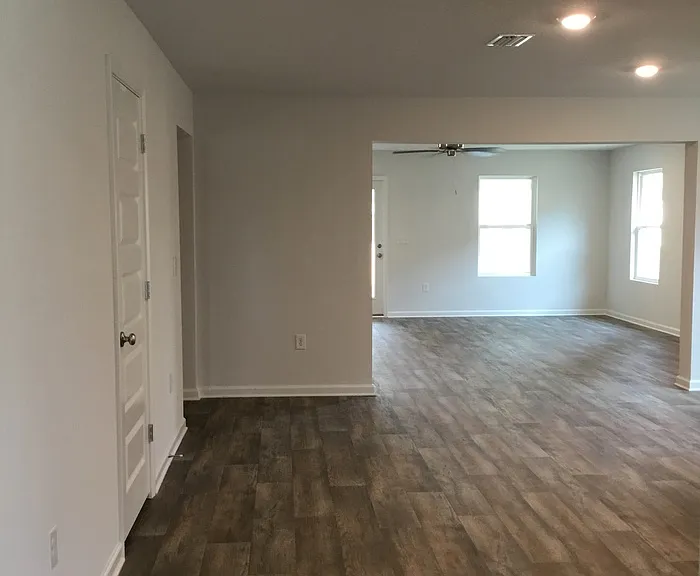 7416 Oak Lake Blvd — Photo 8