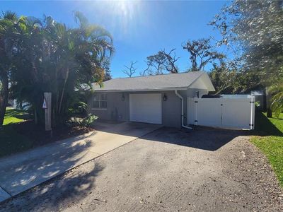111 Oakwood Ave, New Smyrna Beach, FL, 32169