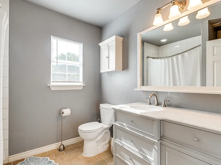 6006 Penrose Ave — Photo 14