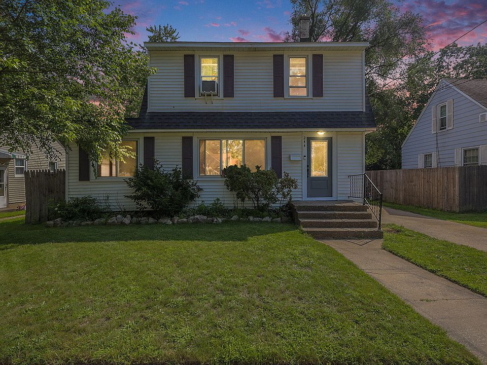 1st image of 244 Montebello St SE