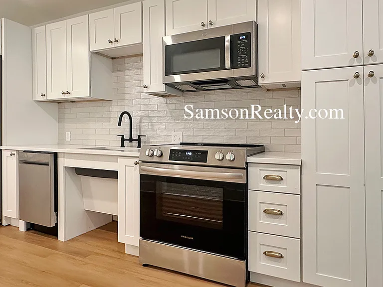 31 Hope St #210 — Photo 2