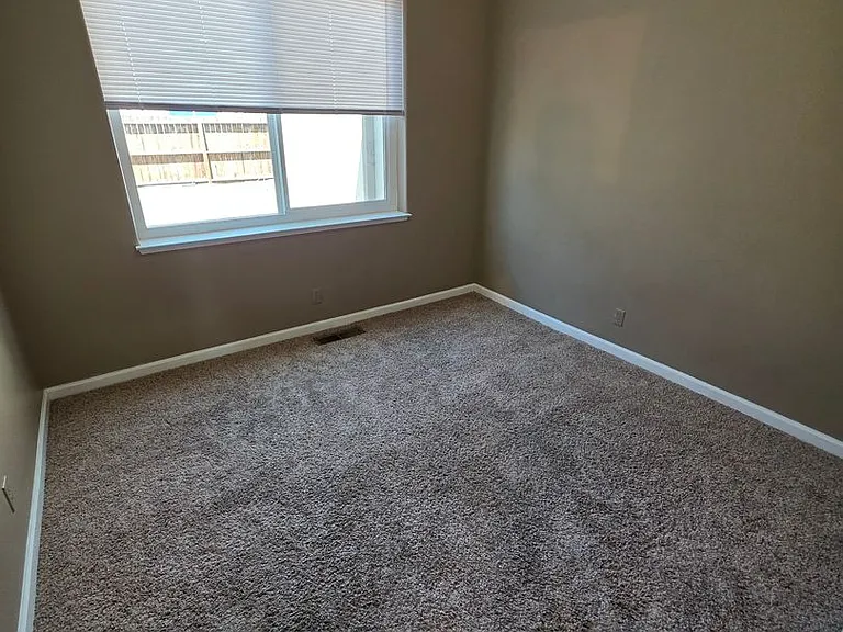 109 Sario Dr — Photo 4