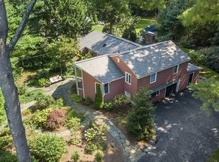 69 Sweetwater Ave, Bedford, MA 01730