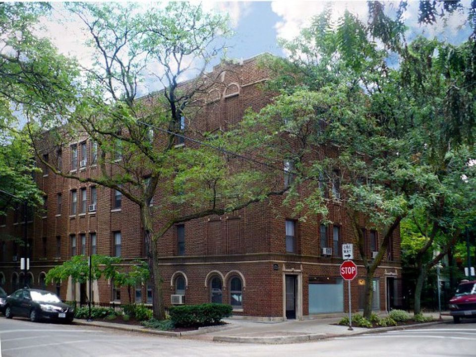1st image of 2146 N Dayton St APT 103