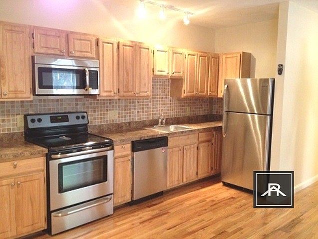 1st image of 124 Berkshire St #2