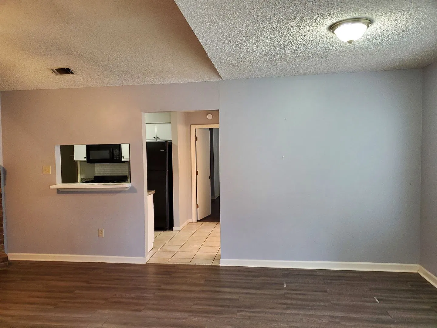 **Available in May** Spacious, 2 bedroom, Georgetown Townhome — Photo 4