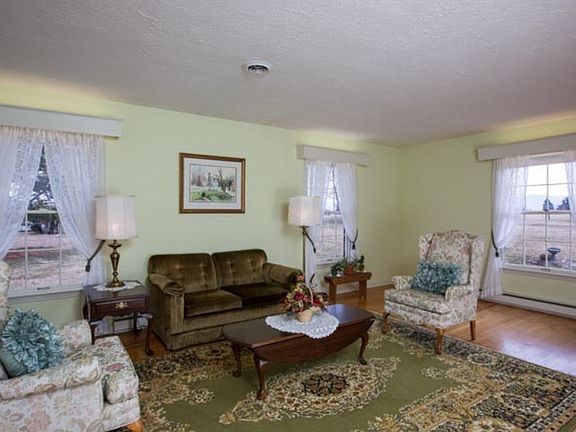 4th image of 8898 Pats Ln