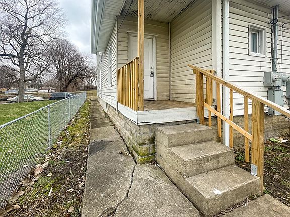 3rd image of 1450 Saint Paul St