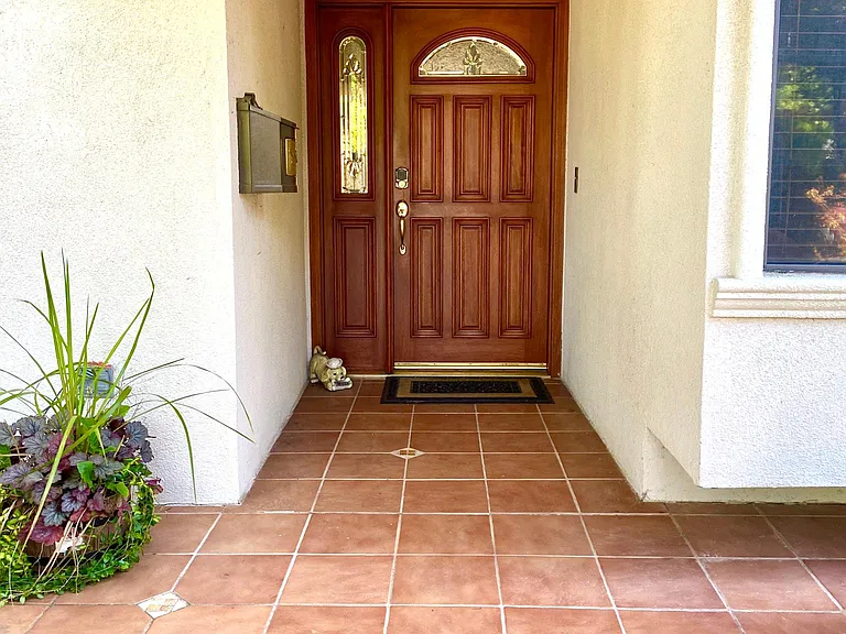7135 Via Lomas — Photo 8