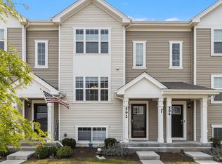 592 Spring Leaf Dr, Joliet, IL 60431