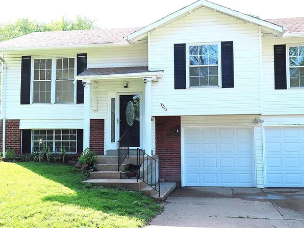 3213 Yvette Ct, Florissant, MO 63031