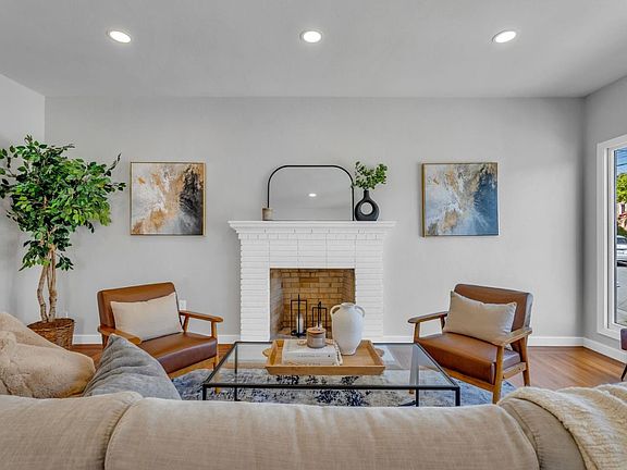 2nd image of 621 Palm Ave
