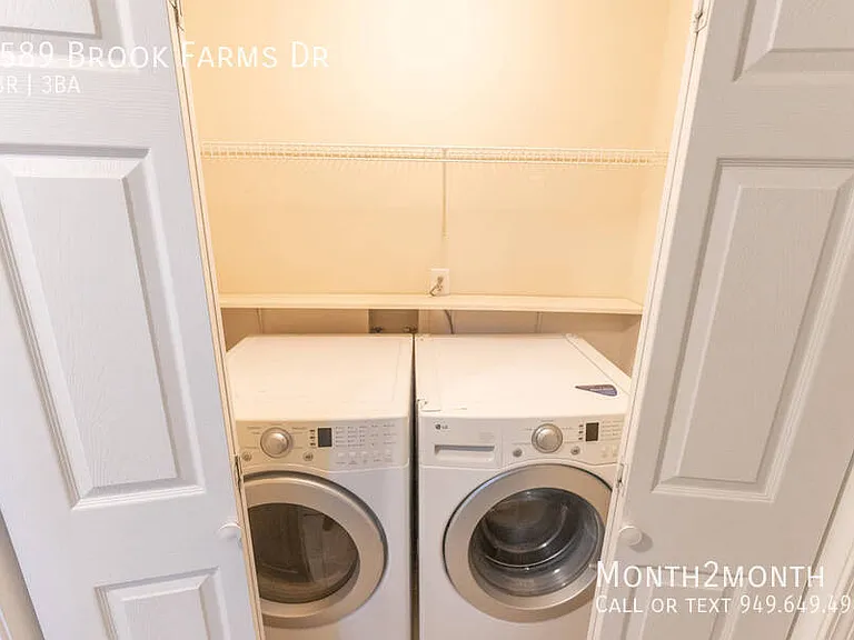 4589 Brook Farms Dr — Photo 23