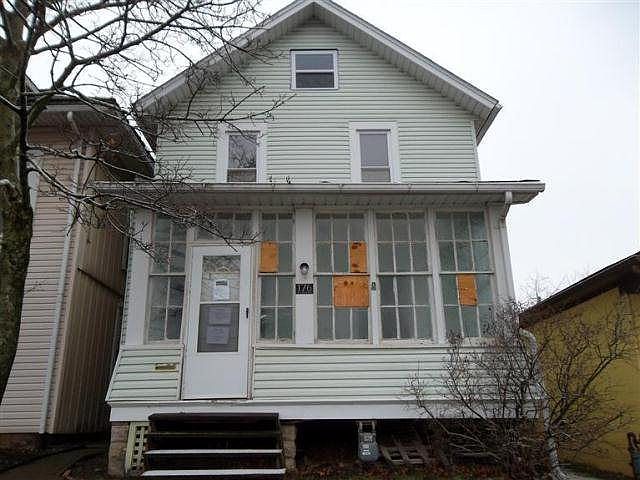 1st image of 176 Sturges Ave