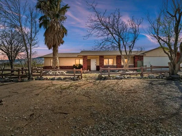 32649 Zircon Rd, Lucerne Valley, CA 92356