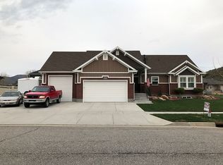 5998 Rawhide Ct, Mountain Green, UT 84050