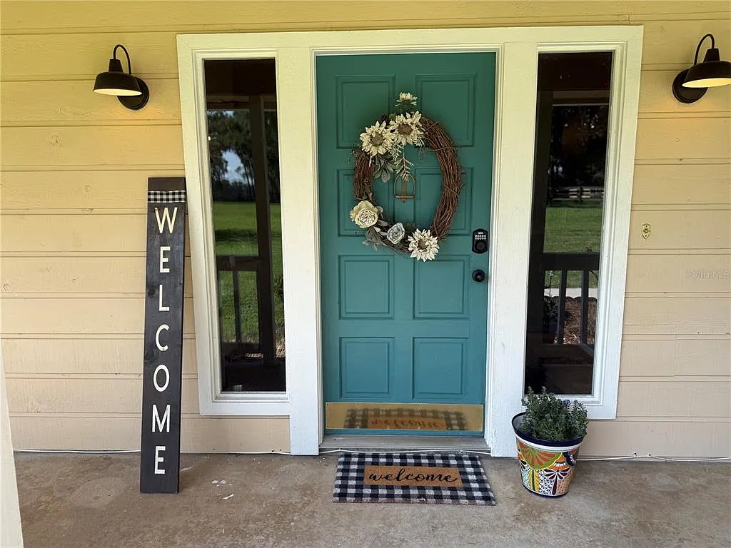 3 bed, 2.0 bath, 2100 sqft, $6,000 — Photo 3