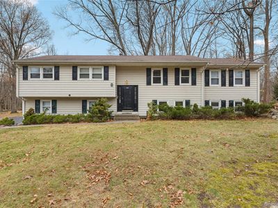 8 Apple Blossom Court, Airmont, NY, 10952