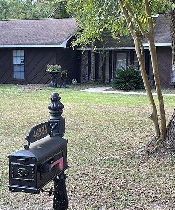 4th image of 44534 Lakewood Dr